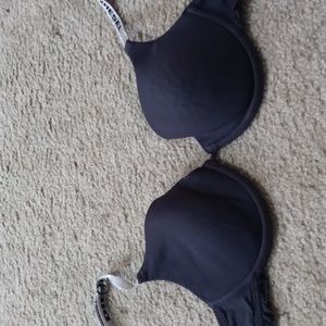 Bnwot diesel adjustable bra sz34C can fit extra padding of own ruffled bottom
